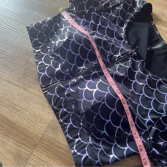 NWT Torrid Mermaid Zip Front Short Sleeve Active Swim Top - Picture 11 of 12
